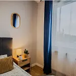 Comfort Prymasa 1000-lecia Appartamento