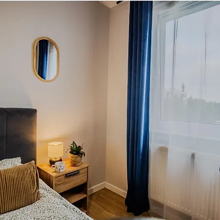 Room, Prymasa 1000-lecia شقة