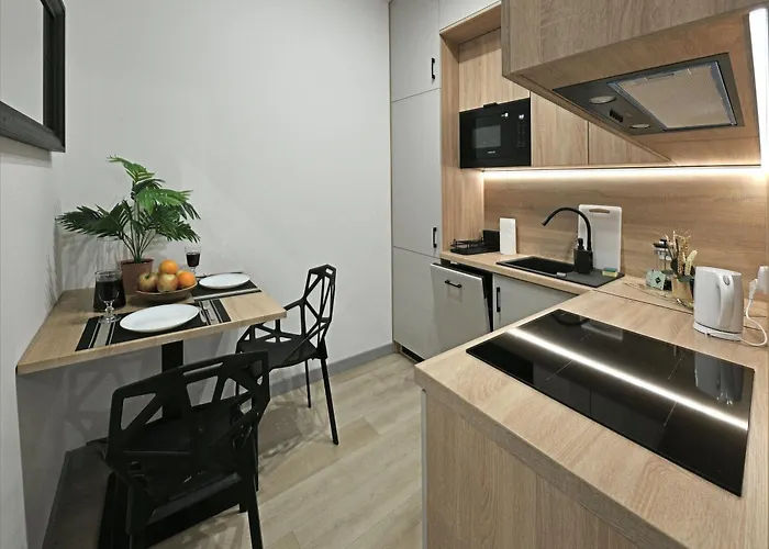 Daire Room, Prymasa 1000-lecia